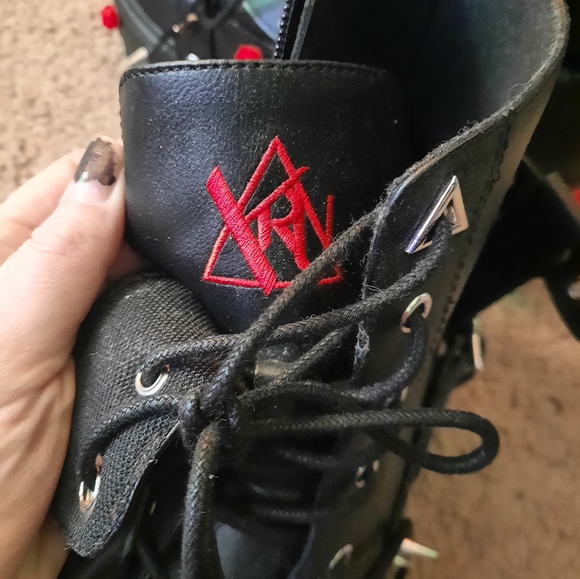 YRU Slayr Rose Boote - Picture 5 of 6